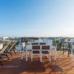 New 1 Bedroom Apt + Ocean View